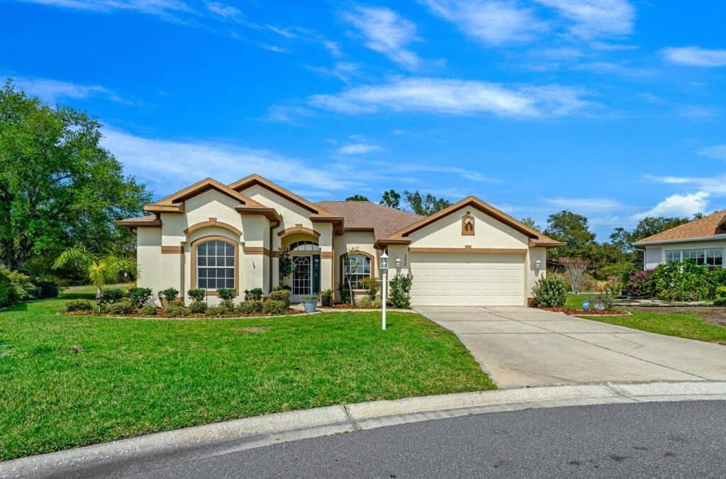 Real estate photo of the front of a house